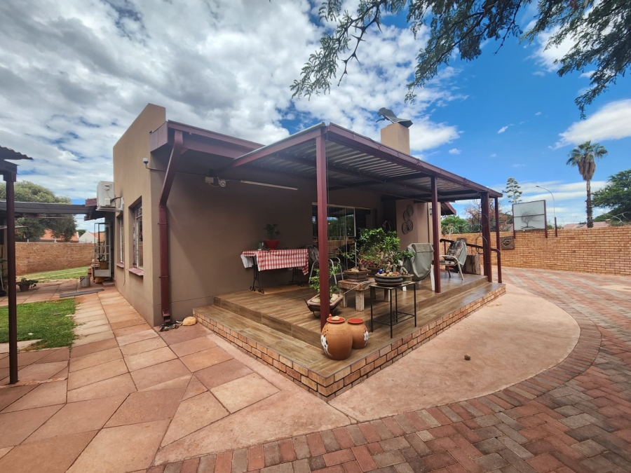 3 Bedroom Property for Sale in Kathu Northern Cape